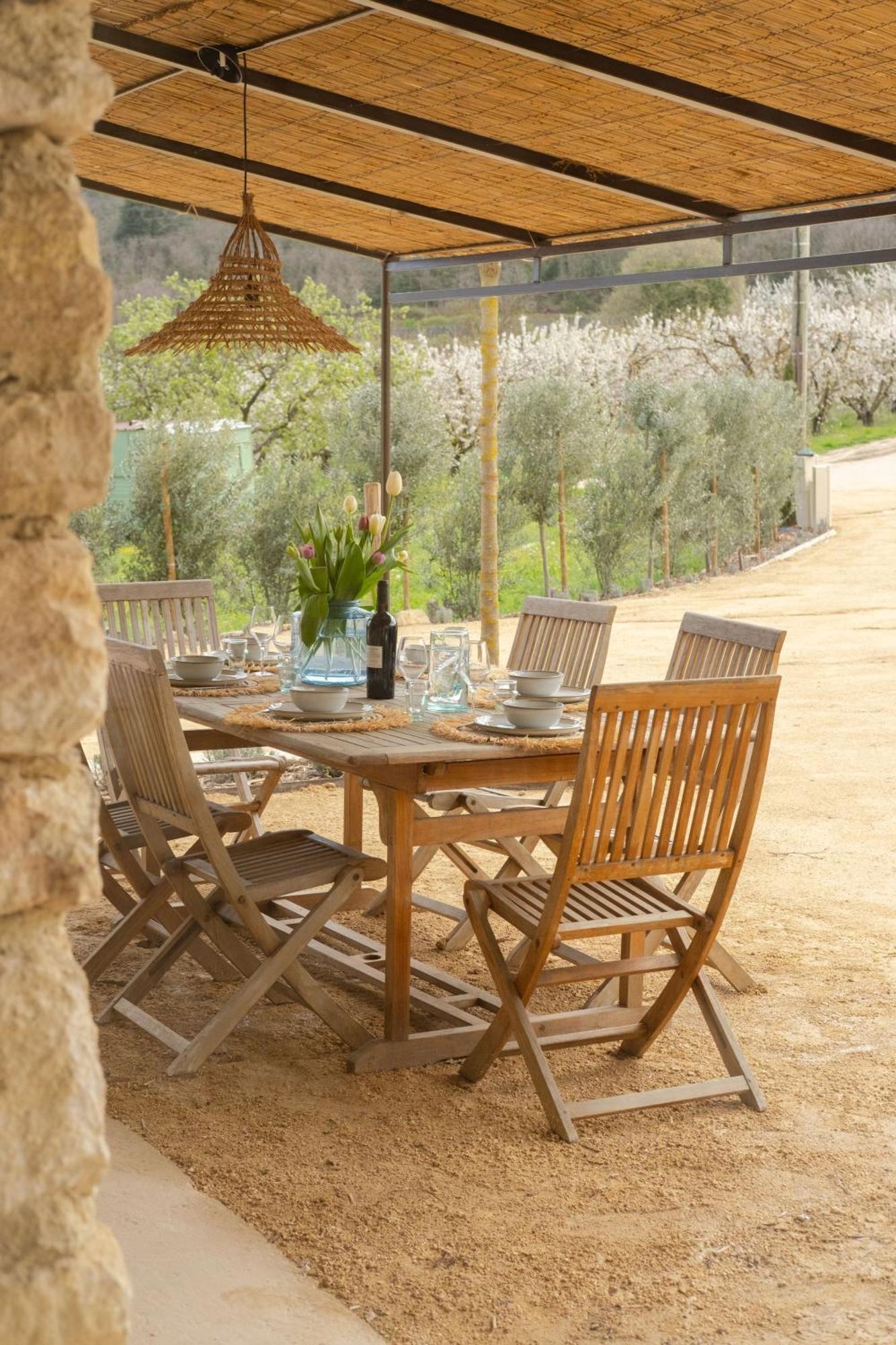 L'Atelier Des Vignes Villa Saint-Pantaleon  Exterior photo